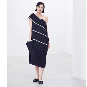 132.5 Lines Issey Miyake SS21 - elevation dress
